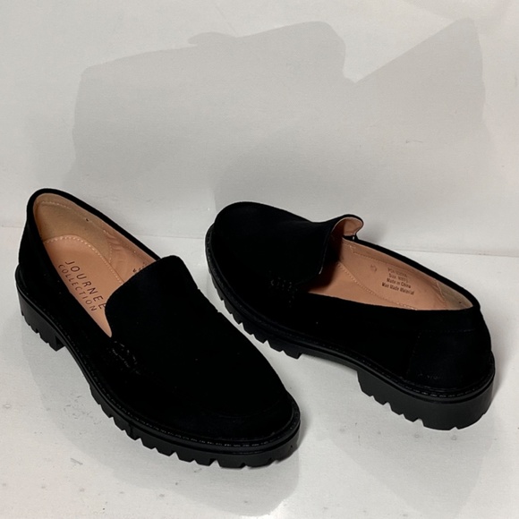 Journee Erika Tru Comfort Foam Loafers - Picture 2 of 7